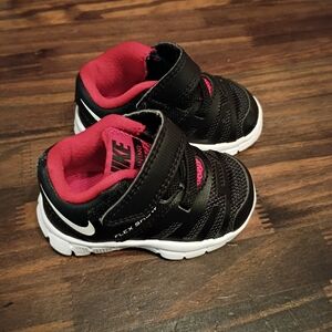 Nike Kids Sneakers Black and Pink